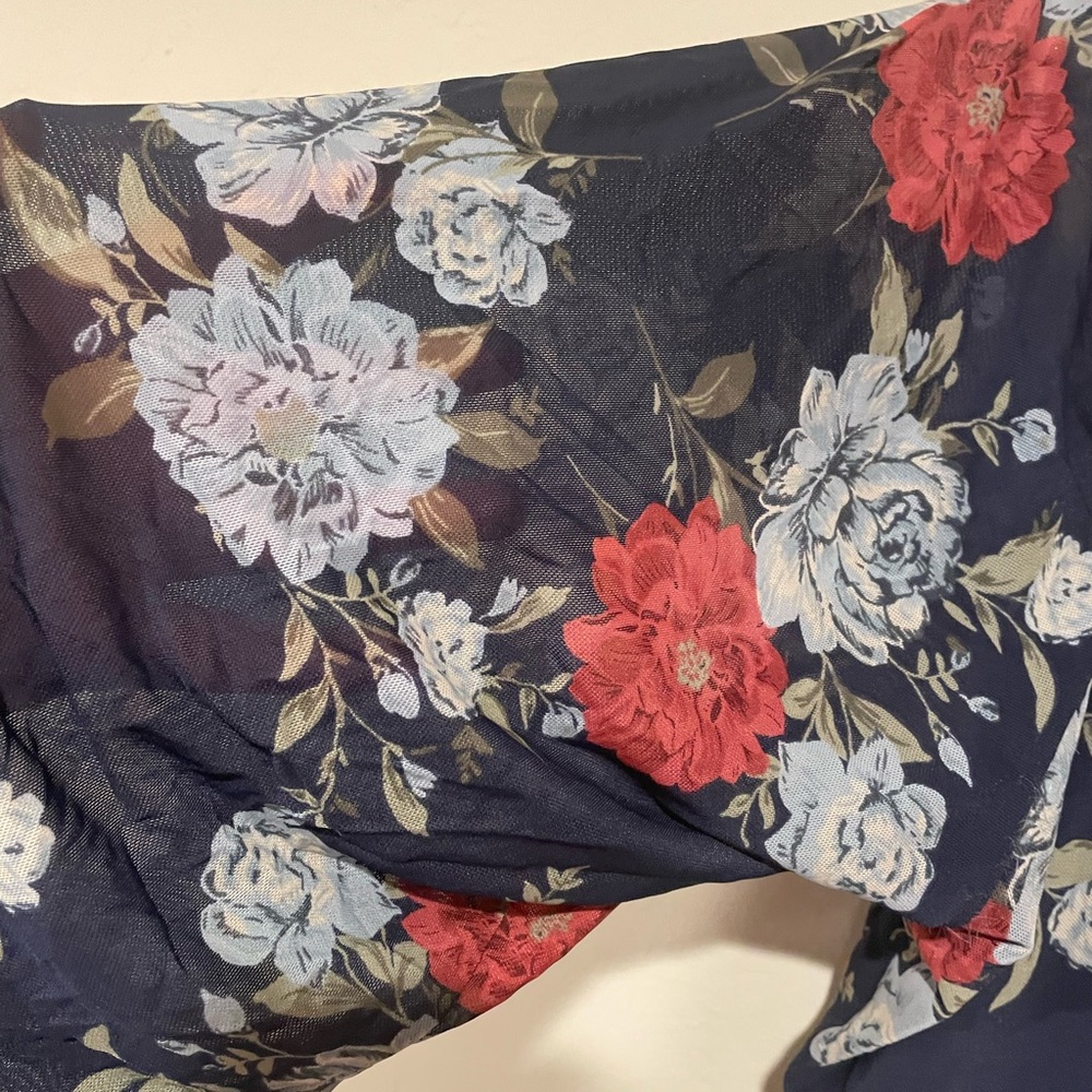 Torrid blouse - Picture 3 of 4